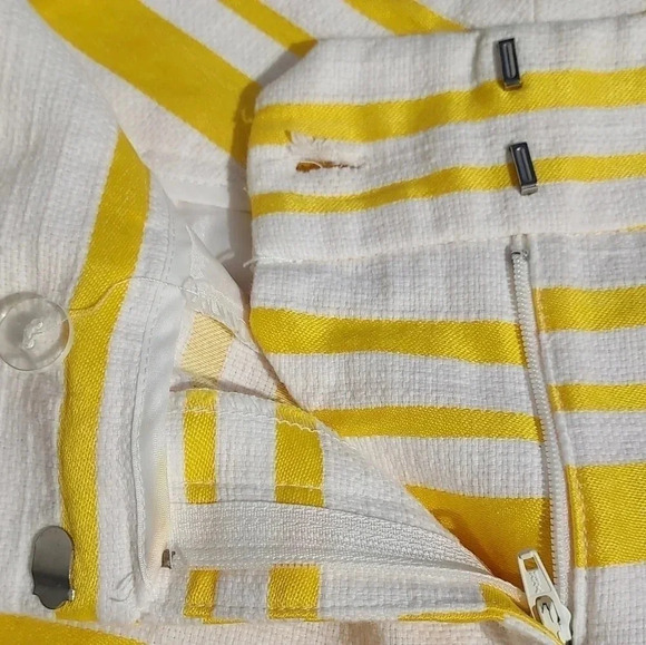 7th Ave. Design Studio New York & Co. White with Yellow Stripes Shorts Size 2 - Picture 11 of 11